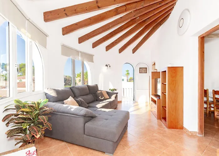 בית נופש Es Llossar *